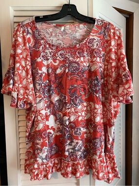 Womens Coral Paisley Ruffle Sleeve Top. Size 2x Cato
